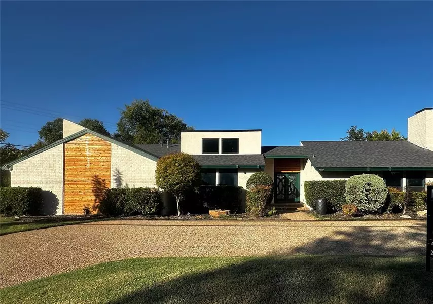 7109 Alpha Road, Dallas, TX 75240