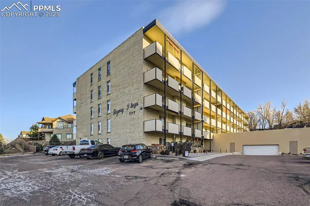 Colorado Springs, CO 80905,777 Saturn DR #502