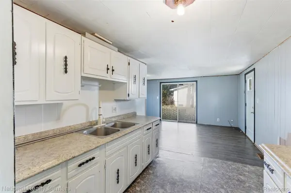 Orion, MI 48359,4860 Huston DR