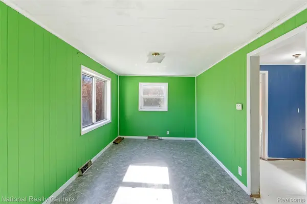 Orion, MI 48359,4860 Huston DR