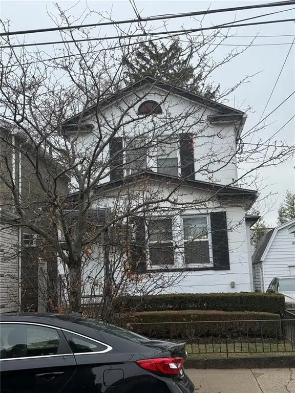 1799 East 52nd ST, Brooklyn, NY 11234