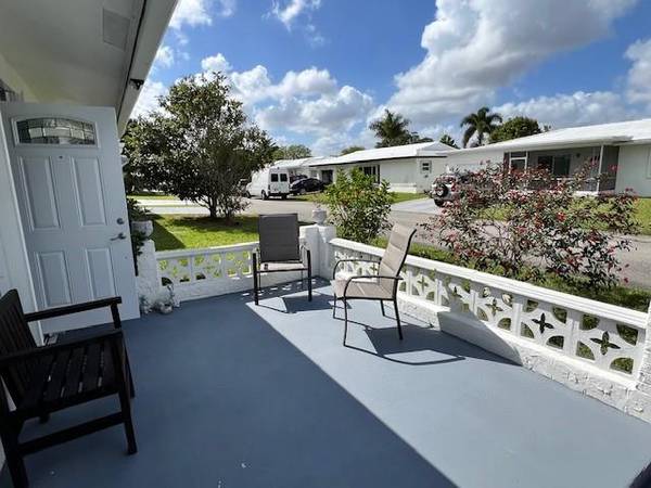 Tamarac, FL 33321,7110 NW 72 Street