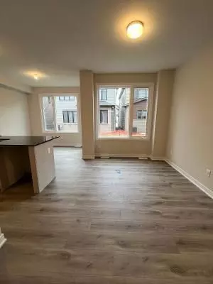 Barrhaven, ON K2J 7L7,386 LES EMMERSON DR