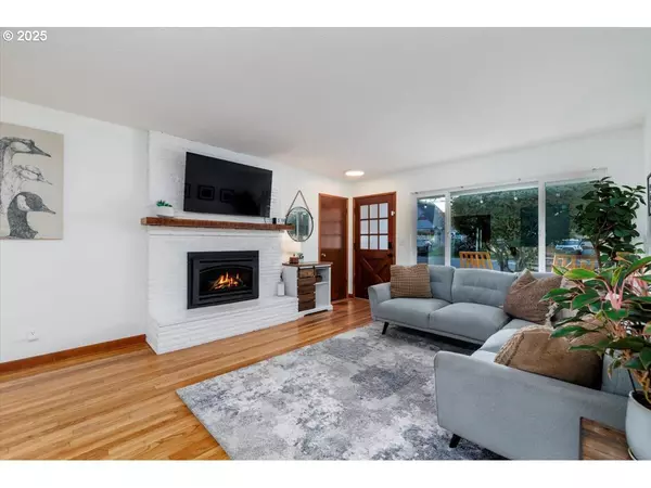 Gladstone, OR 97027,550 E EXETER ST