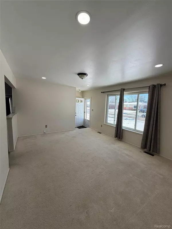 Warren, MI 48088,29910 Bradner DR