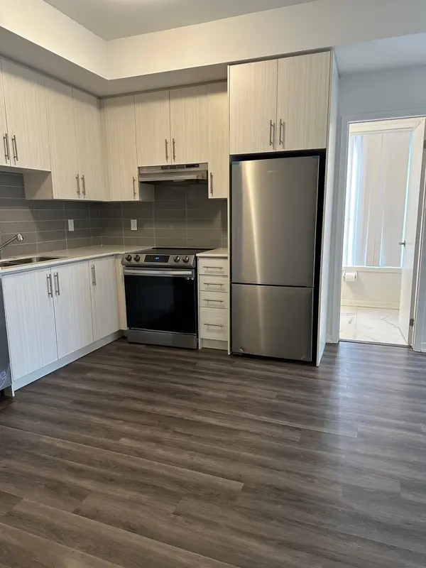 Toronto W06, ON M8V 0J7,20 WILLIAM JACKSON WAY #90