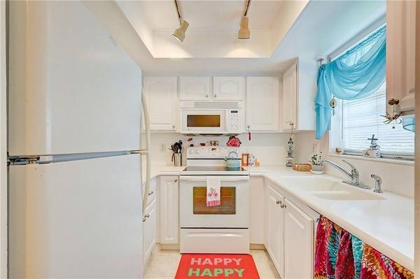 Stuart, FL 34996,2929 SE Ocean Blvd #142-3