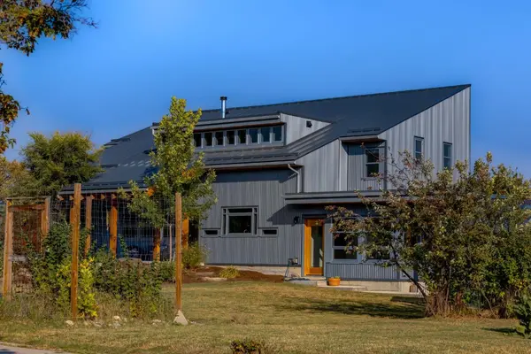 High River, AB T1V 1C2,2 Deibert Close SW