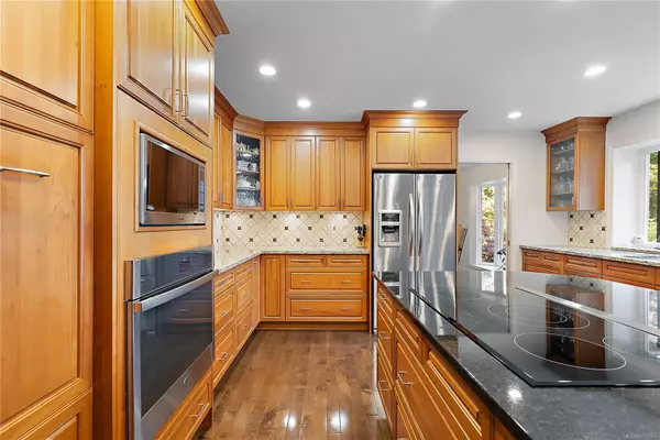 North Saanich, BC V8L 5L5,1661 Lands End Rd