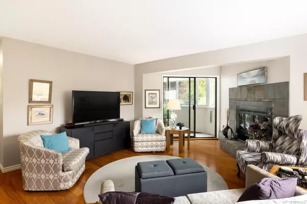 Sidney, BC V8L 2X3,9900 Fifth St #202