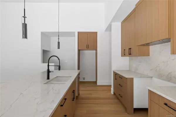 Lantzville, BC V0R 2H0,6920 Shale Rd