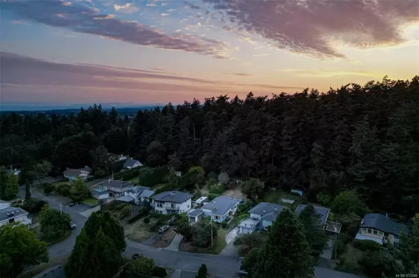 Saanich, BC V8N 2C3,4270 Parkside Cres