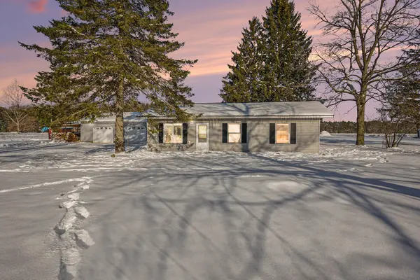 3955 N River DR, Newaygo, MI 49337