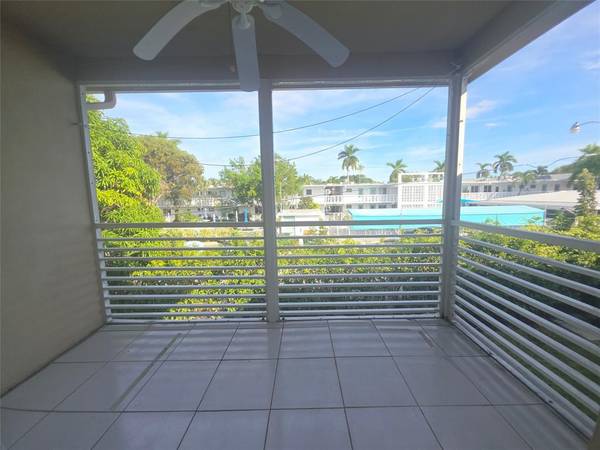 Lighthouse Point, FL 33064,2131 NE 42nd Ct #209E