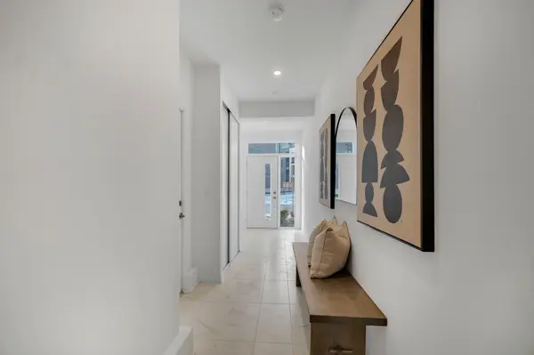 Oakville, ON L6M 4M2,3047 Trailside DR