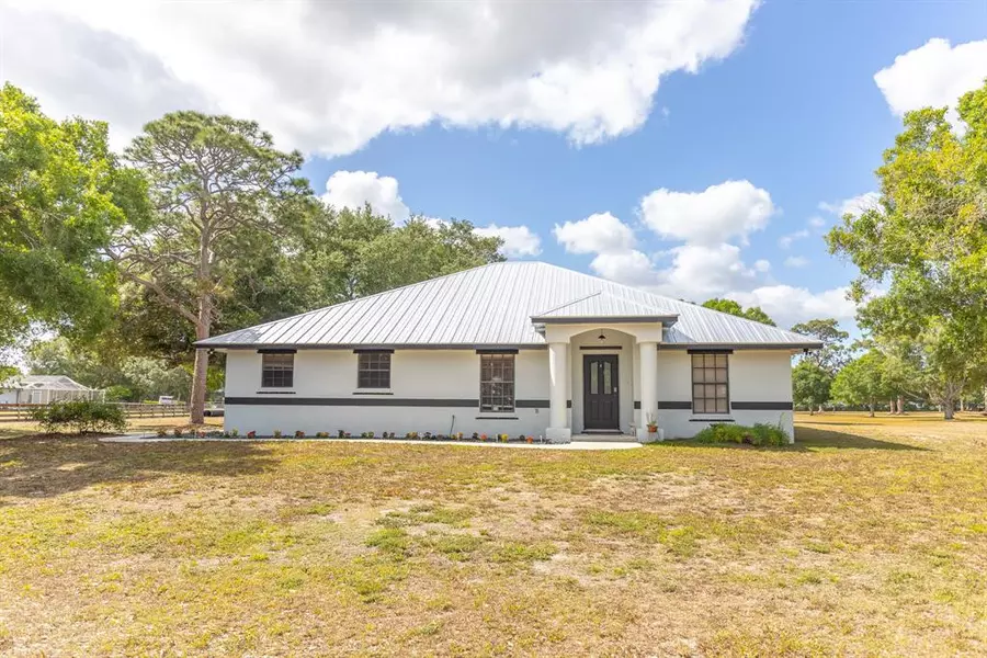 2258 NE 54th Trl, Okeechobee, FL 34972