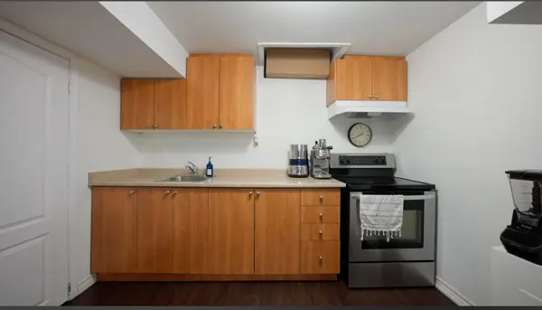 Brampton, ON L6W 3Y9,32 Payton CT