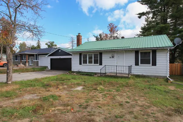 Barrie, ON L4N 9X5,387 Edgehill DR #Main floor