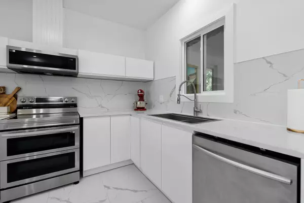 Fort Erie, ON L2A 5M4,1546 Nigh RD