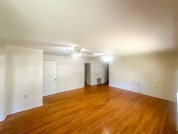 Springhill, LA 71075,894 Percy Burns Road