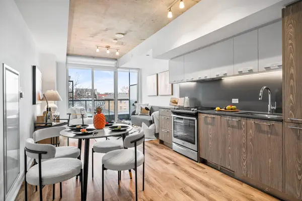 Toronto E01, ON M4M 0E8,30 Baseball PL #425