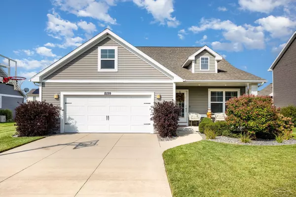 8599 Ashland PL, Freeland, MI 48623