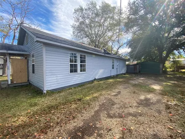 Rodessa, LA 71069,10087 East Main st East Main st