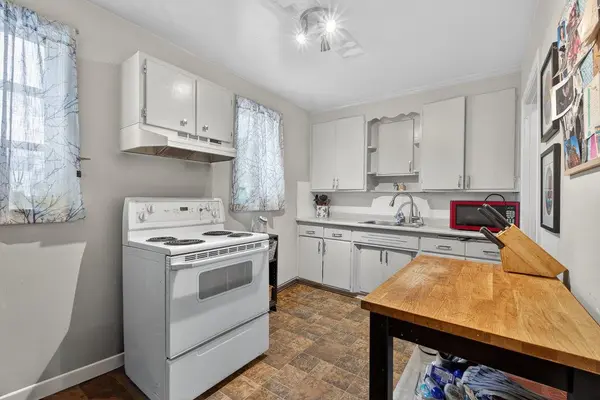 Ajax, ON L1S 2L2,24 Roosevelt AVE