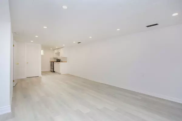 Barrie, ON L4N 9X5,387 Edgehill DR #lower level