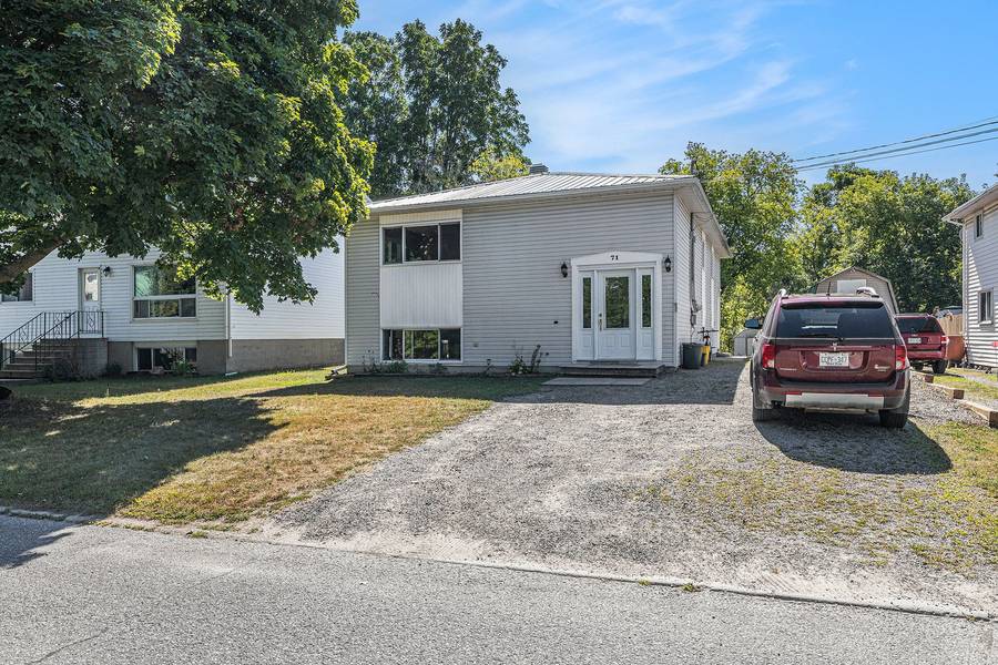 71 Stephen ST, Smiths Falls, ON K7A 1K7