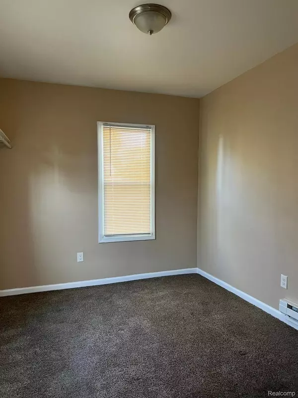 Detroit, MI 48221,16856 San Juan DR