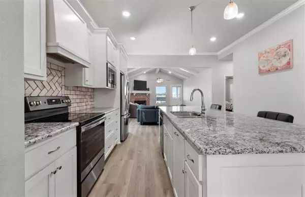 Mcgregor, TX 76657,429 Travis Drive