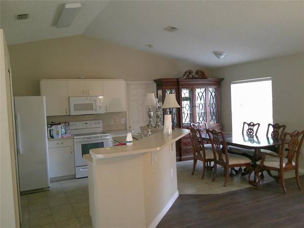 Palm Bay, FL 32907,865 N Helm