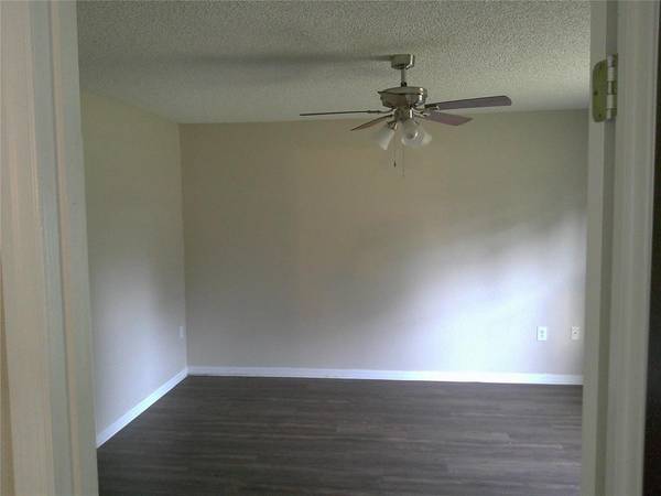 Palm Bay, FL 32907,865 N Helm