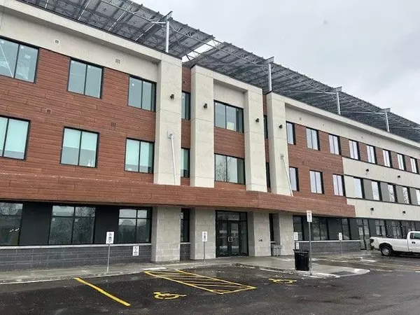 Aurora, ON L4G 4B7,35 Sunday DR