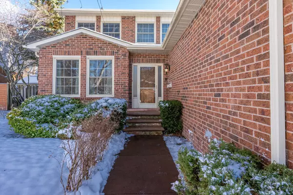 Halton Hills, ON L7G 4Z4,20 Jason CRES