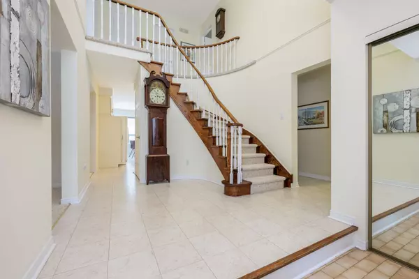 Halton Hills, ON L7G 4Z4,20 Jason CRES