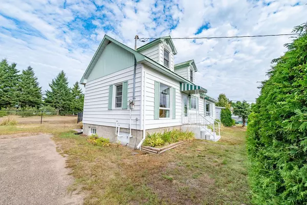Madawaska Valley, ON K0J 2M0,59 Drohan ST