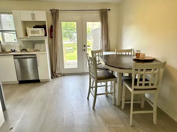 London North, ON N6G 5E1,50 CHAPMAN CT #63