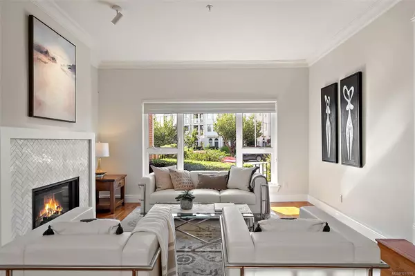 Victoria, BC V9A 7M5,75 Songhees Rd #126