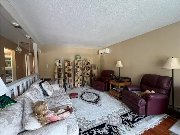 Tahsis, BC V0P 1X0,543 Maquinna Dr N