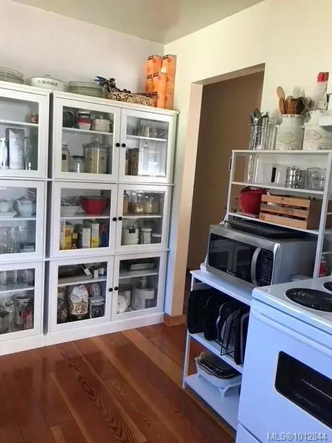 Tahsis, BC V0P 1X0,543 Maquinna Dr N