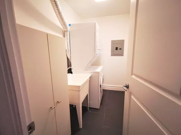 Toronto C14, ON M2N 7A1,5 Northtown WAY #2310