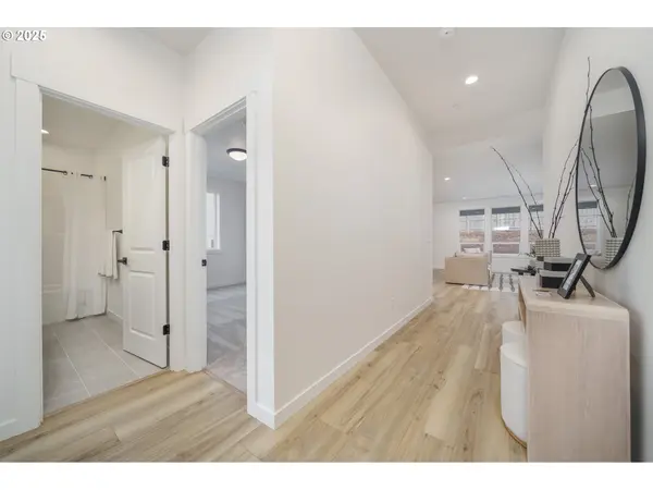 2312 E DALMATIAN DR, La Center, WA 98629