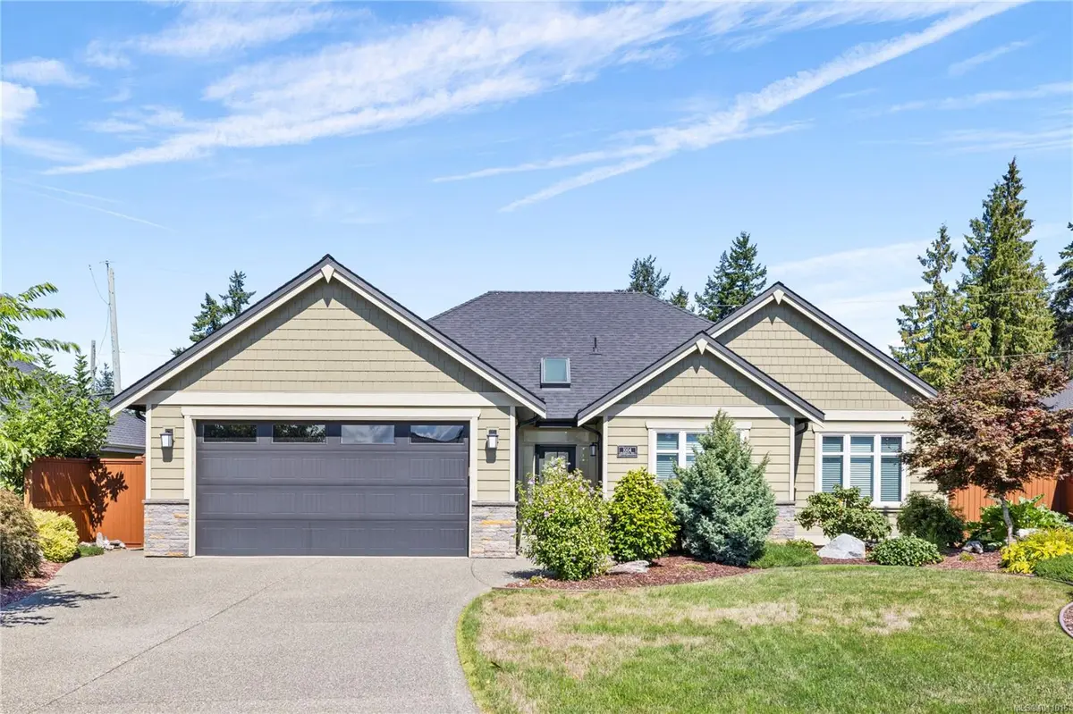 French Creek, BC V9P 0E3,1004 Brookfield Cres