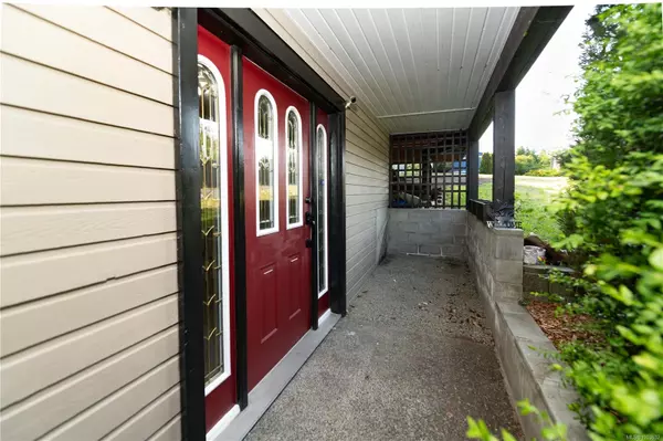 Colwood, BC V9B 5N7,791 Cecil Blogg Dr