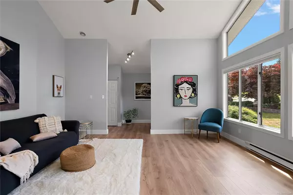 Central Saanich, BC V8Z 6Y4,6521 Bella Vista Dr