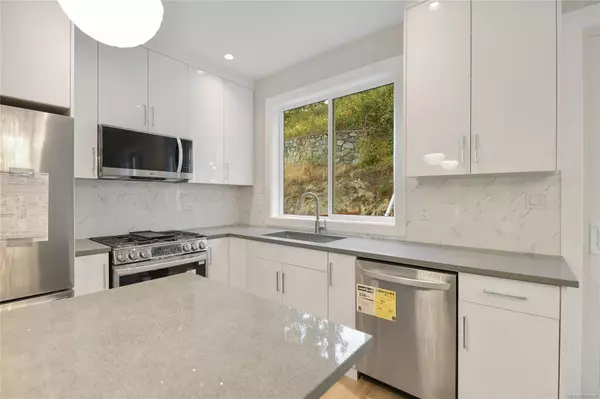 Langford, BC V9B 5T1,992 CITATION Rd