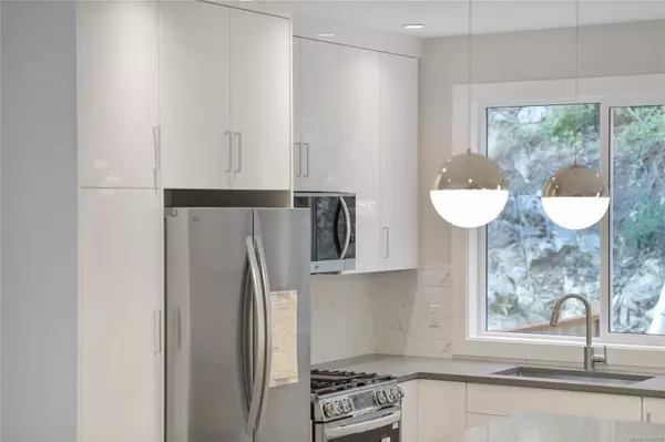 Langford, BC V9B 5T1,992 CITATION Rd