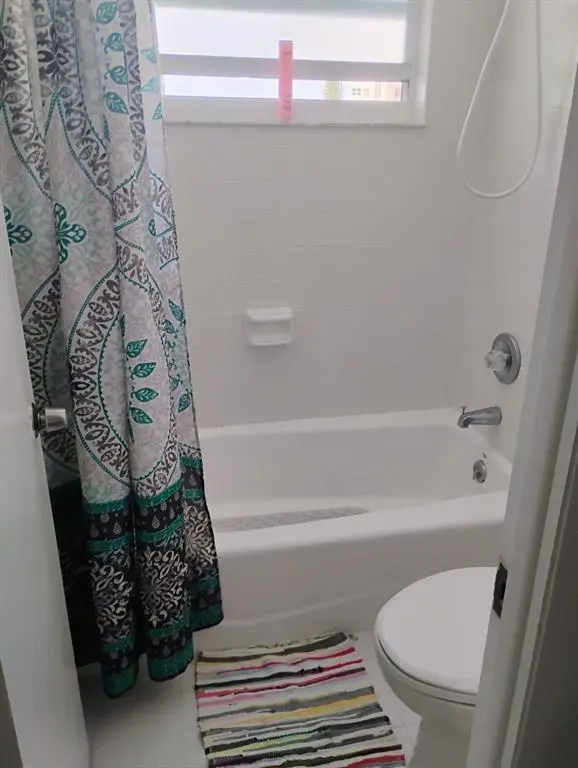 Pompano Beach, FL 33062,301 N Ocean Blvd #407